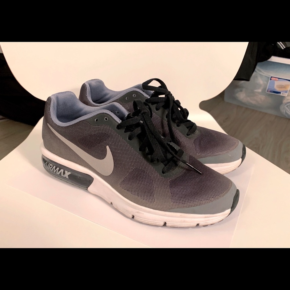 Nike air max (size 240cm)